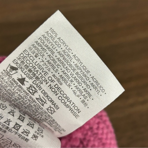 Levi’s Hat girl - Picture 6 of 7